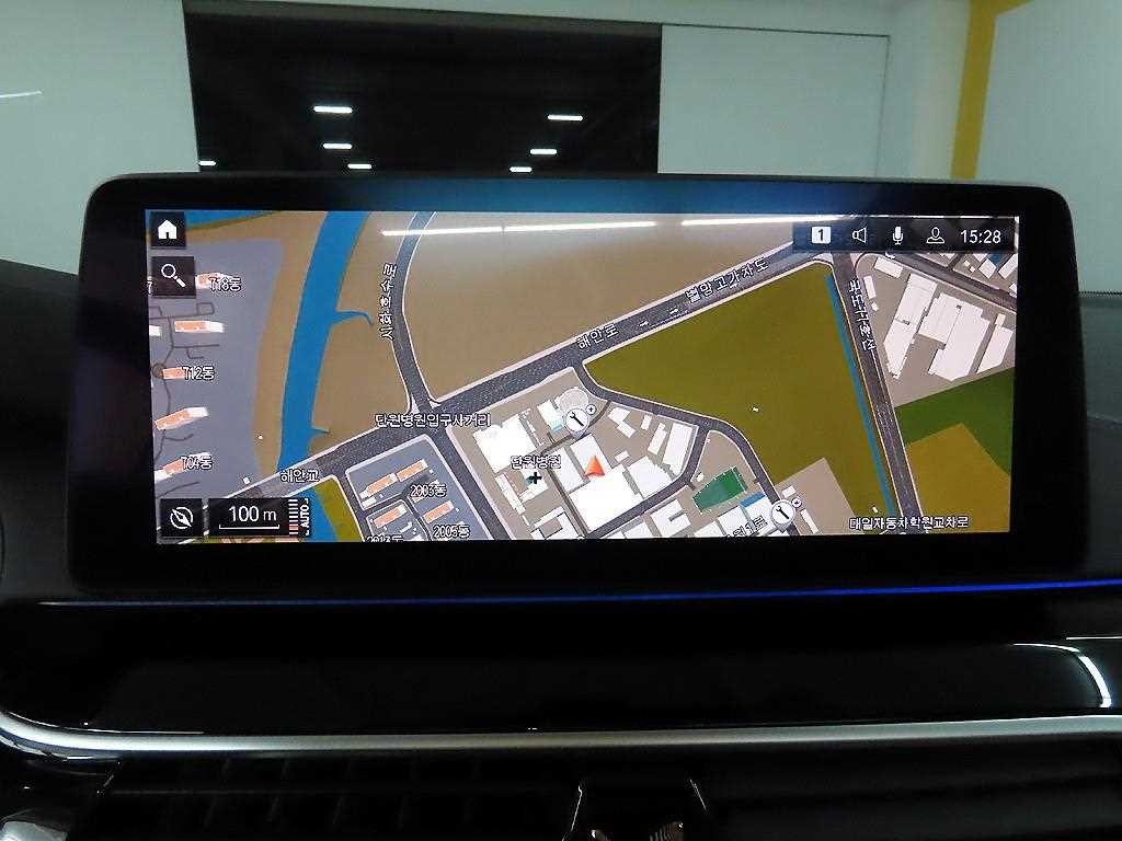BMW 5시리즈 5시리즈 (G30) 520i 럭셔리 이미지 14