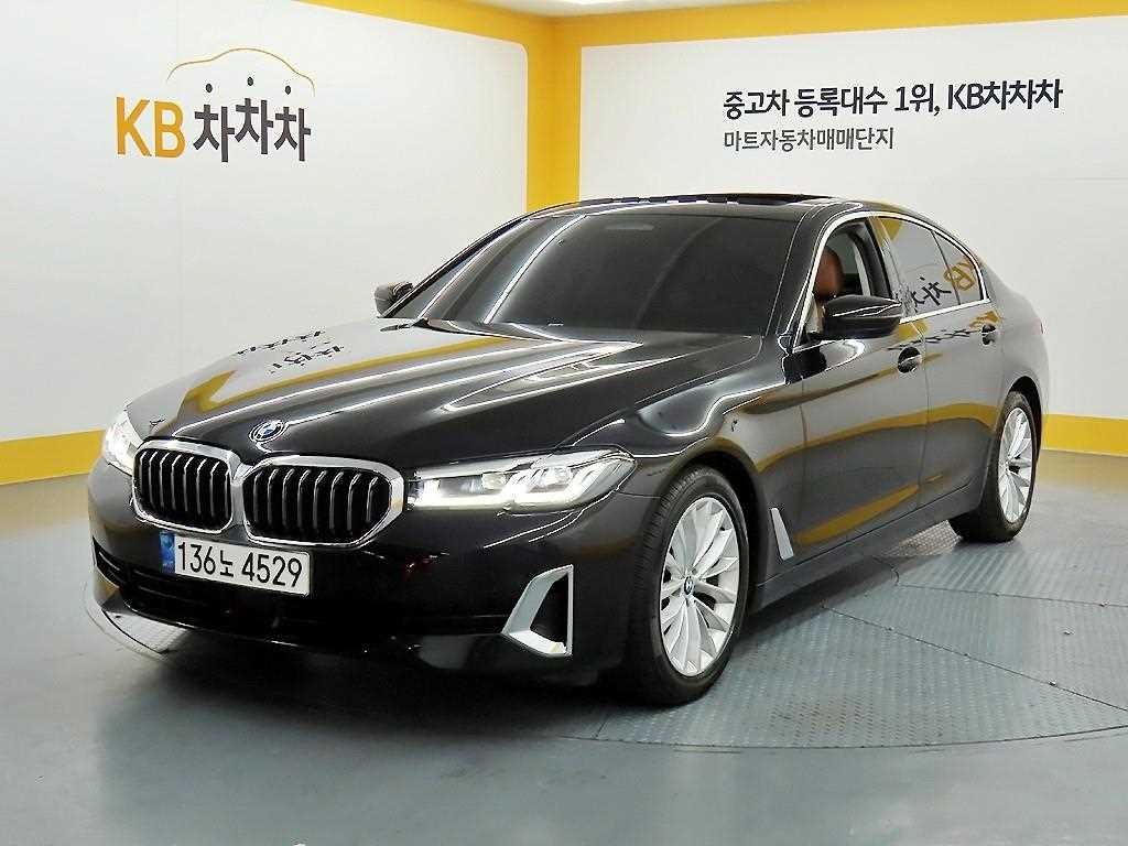 BMW 5시리즈 5시리즈 (G30) 520i 럭셔리 이미지 2