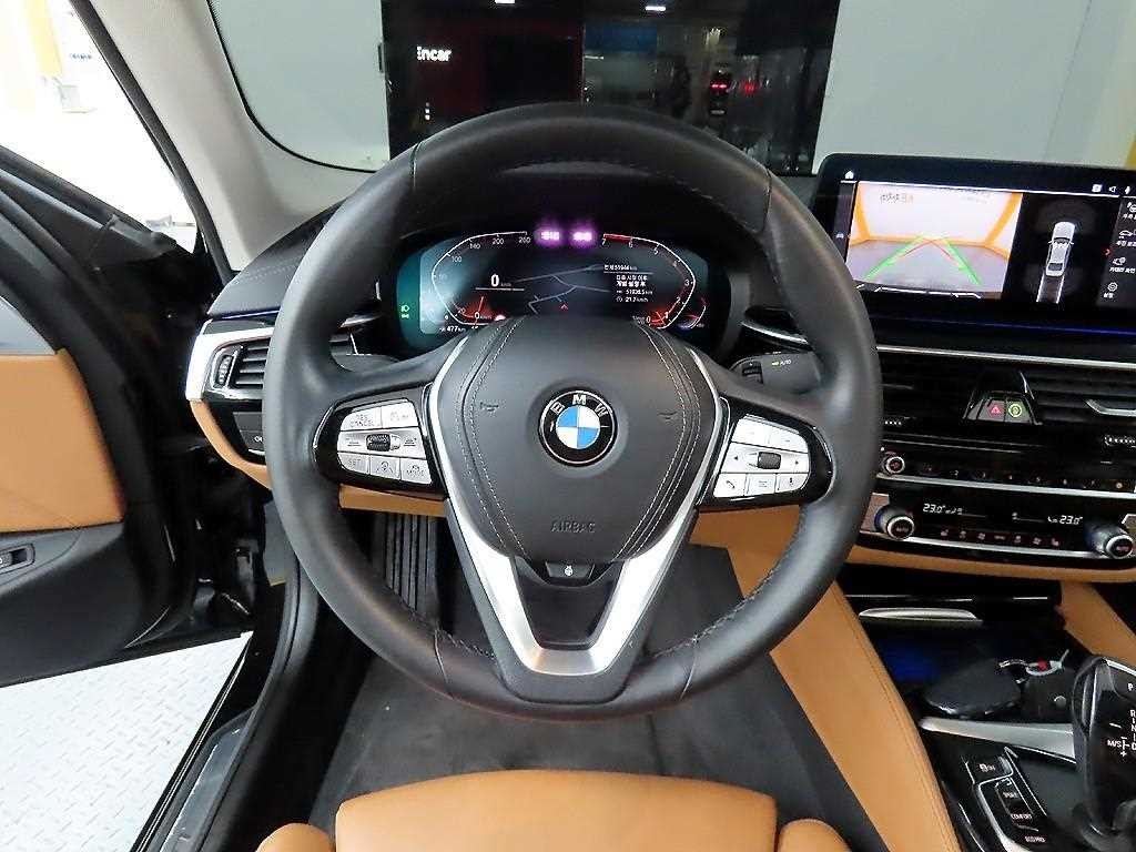 BMW 5시리즈 5시리즈 (G30) 520i 럭셔리 이미지 9