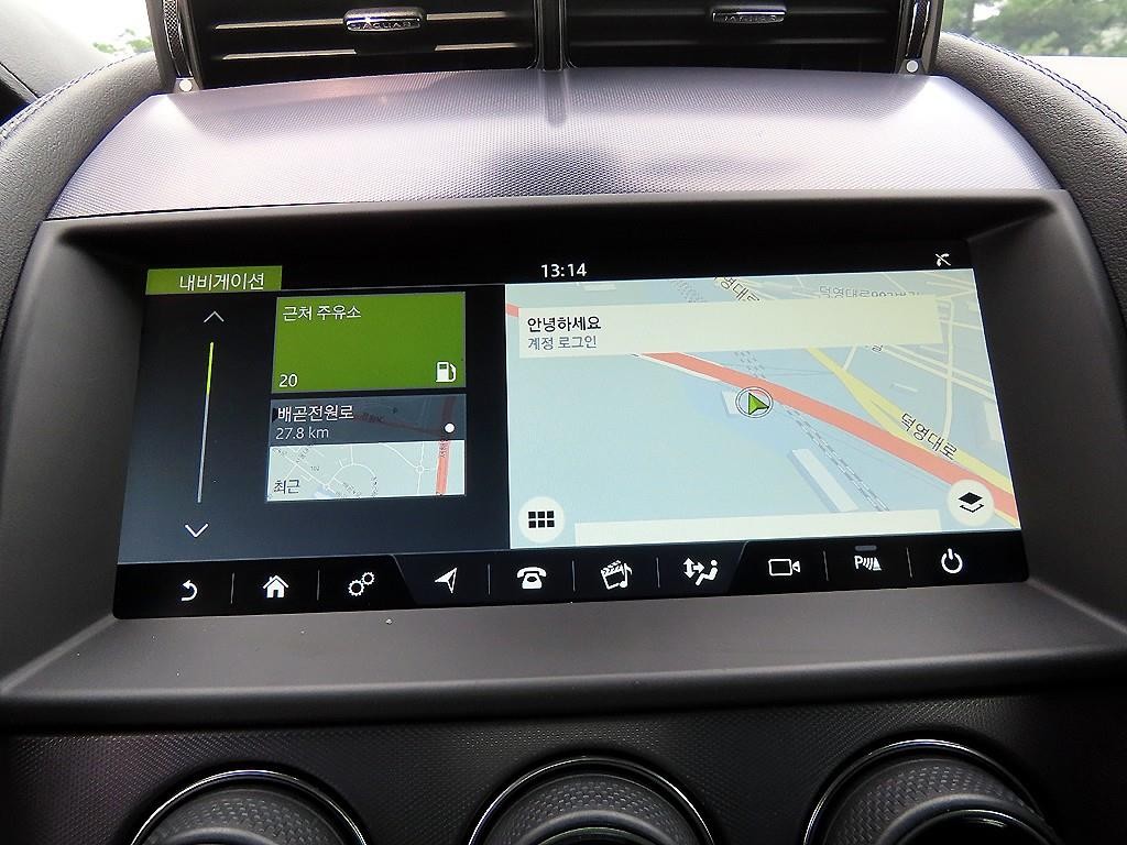 재규어 F-TYPE P300 쿠페 이미지 13