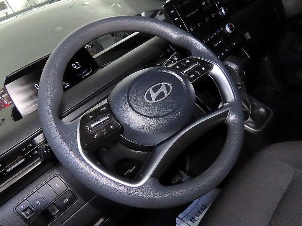 현대 스타리아 2WD 디젤 카고 스마트 3인승 이미지 8