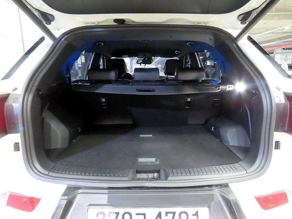 KG모빌리티(쌍용) 코란도 뷰티풀코란도 4WD 디젤 1.6 판타스틱 이미지 17