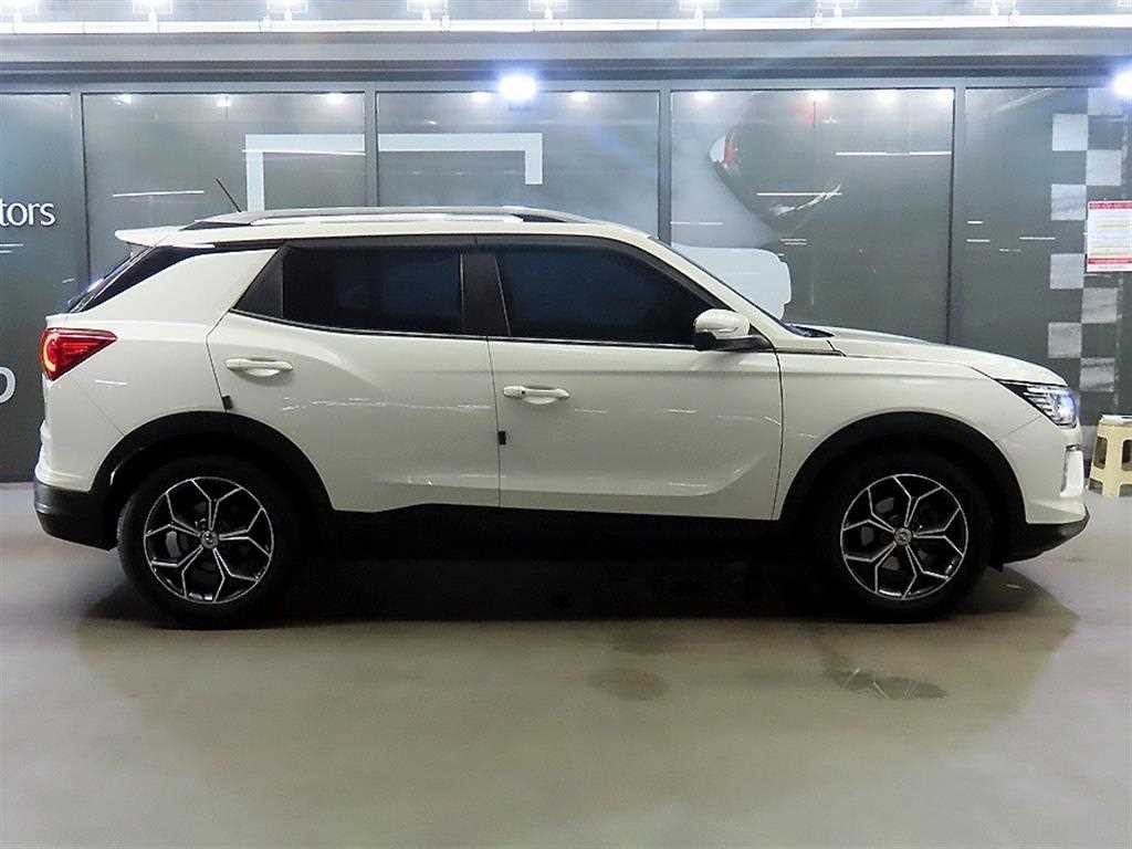 KG모빌리티(쌍용) 코란도 뷰티풀코란도 4WD 디젤 1.6 판타스틱 이미지 3