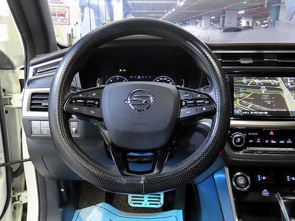 KG모빌리티(쌍용) 코란도 뷰티풀코란도 4WD 디젤 1.6 판타스틱 이미지 8