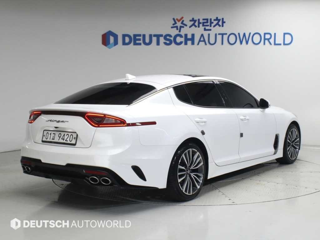 기아 스팅어 가솔린 2.0 터보 2WD 플래티넘 이미지 2