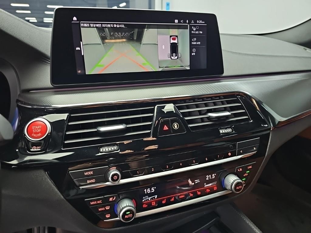 BMW 5시리즈 M5 (F90, F10) M5 세단 이미지 10