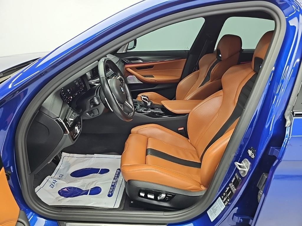 BMW 5시리즈 M5 (F90, F10) M5 세단 이미지 11