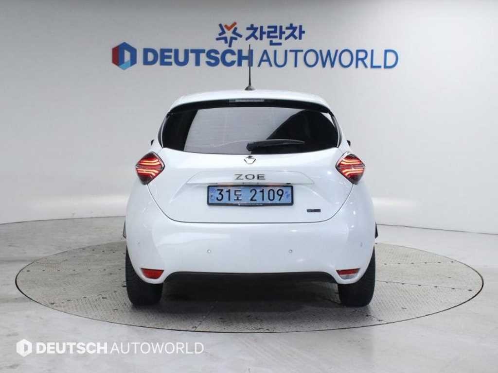 르노 조에 에코 이미지 4