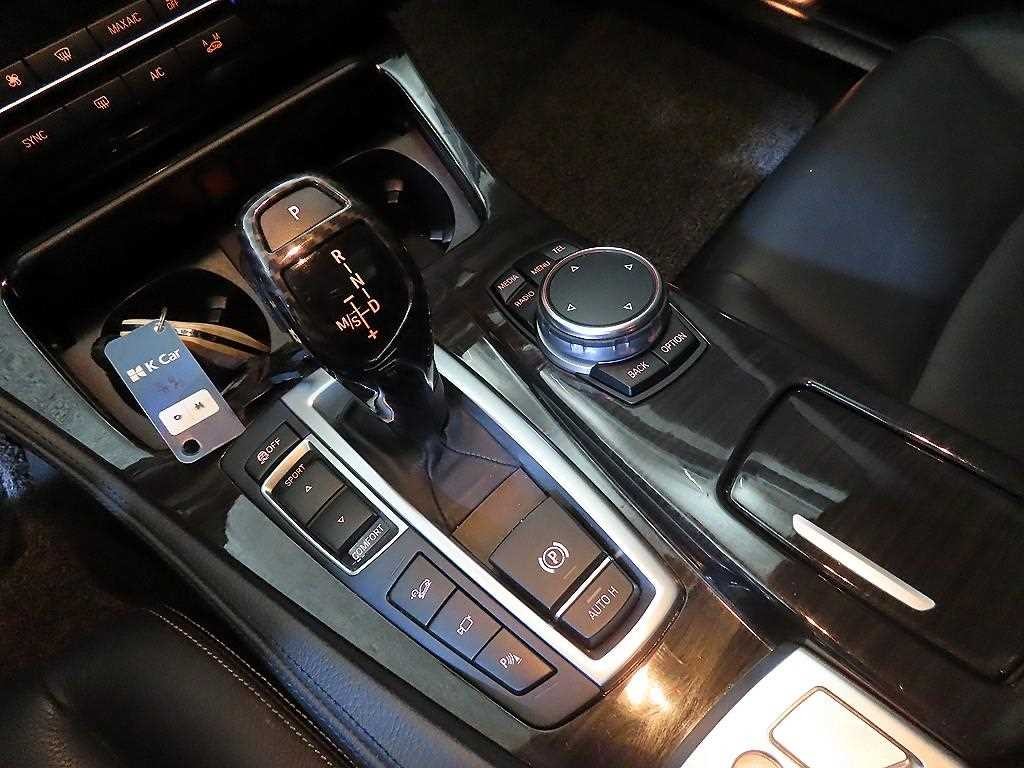 BMW 5시리즈 5시리즈 (F10) 528i xDrive 럭셔리 이미지 12