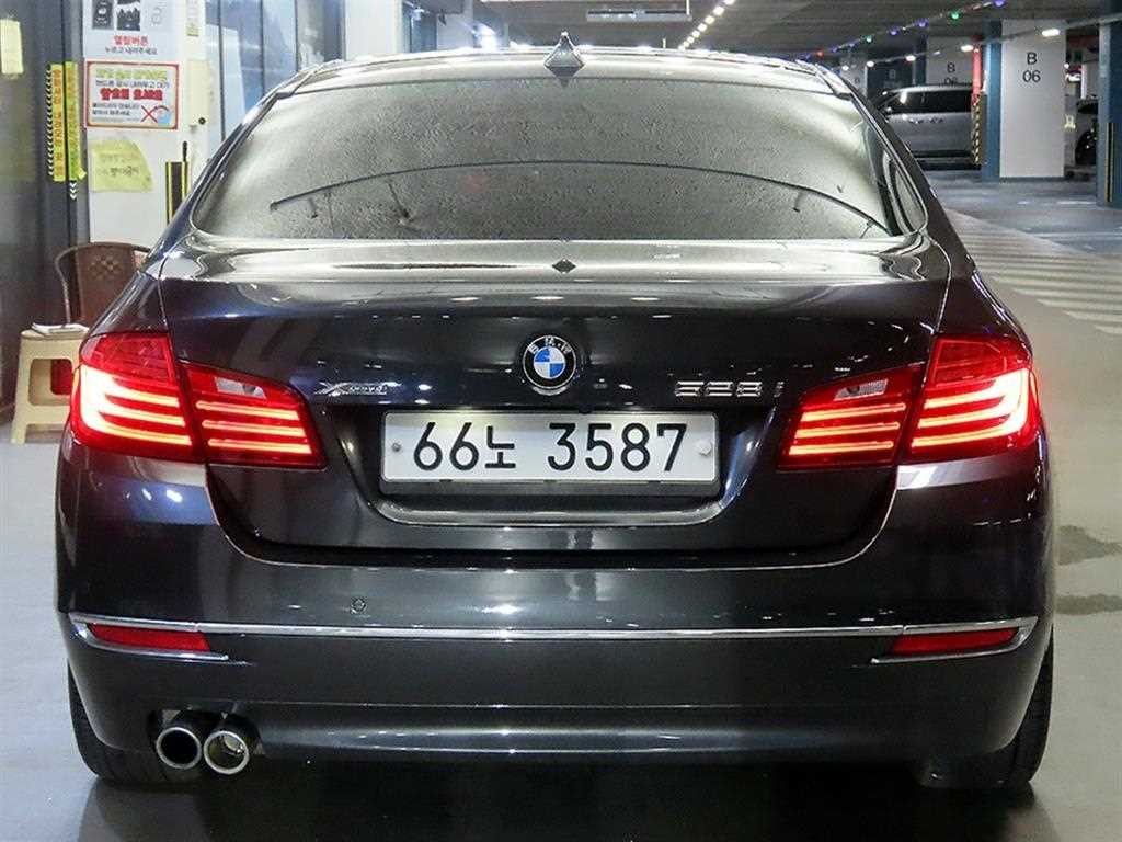 BMW 5시리즈 5시리즈 (F10) 528i xDrive 럭셔리 이미지 5