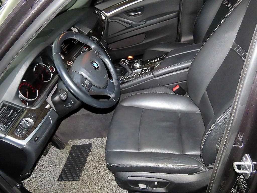 BMW 5시리즈 5시리즈 (F10) 528i xDrive 럭셔리 이미지 6