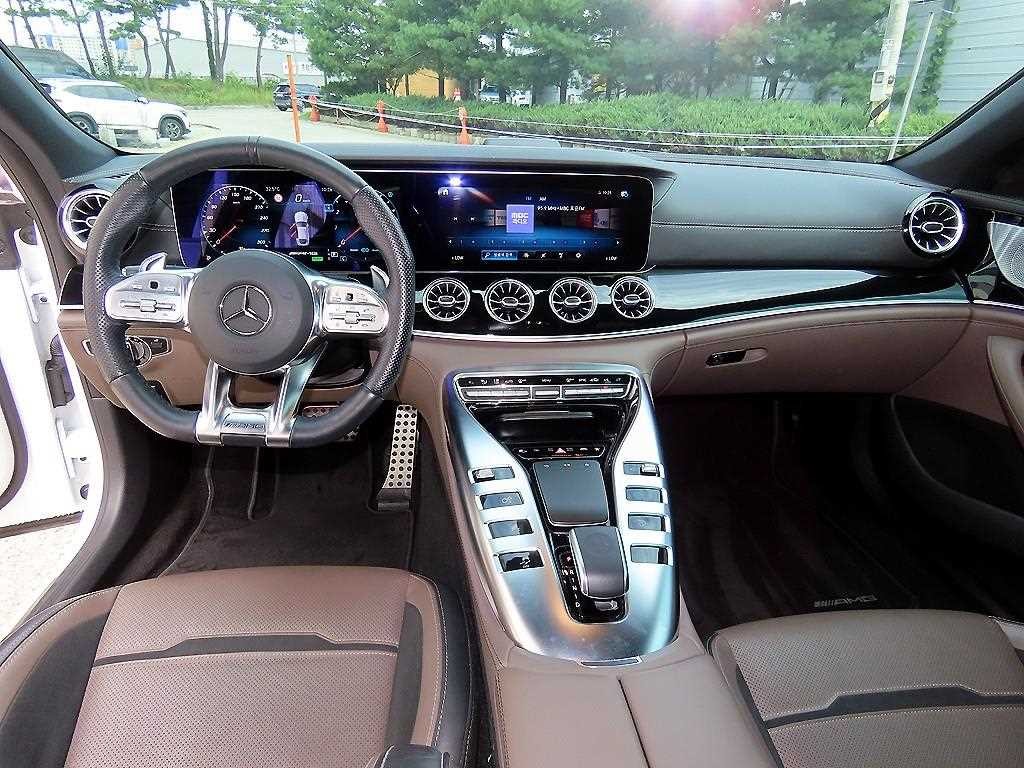벤츠 AMG GT 4도어 43 4MATIC+ 이미지 7