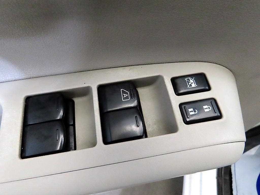 닛산 큐브 1.8 SL 이미지 13