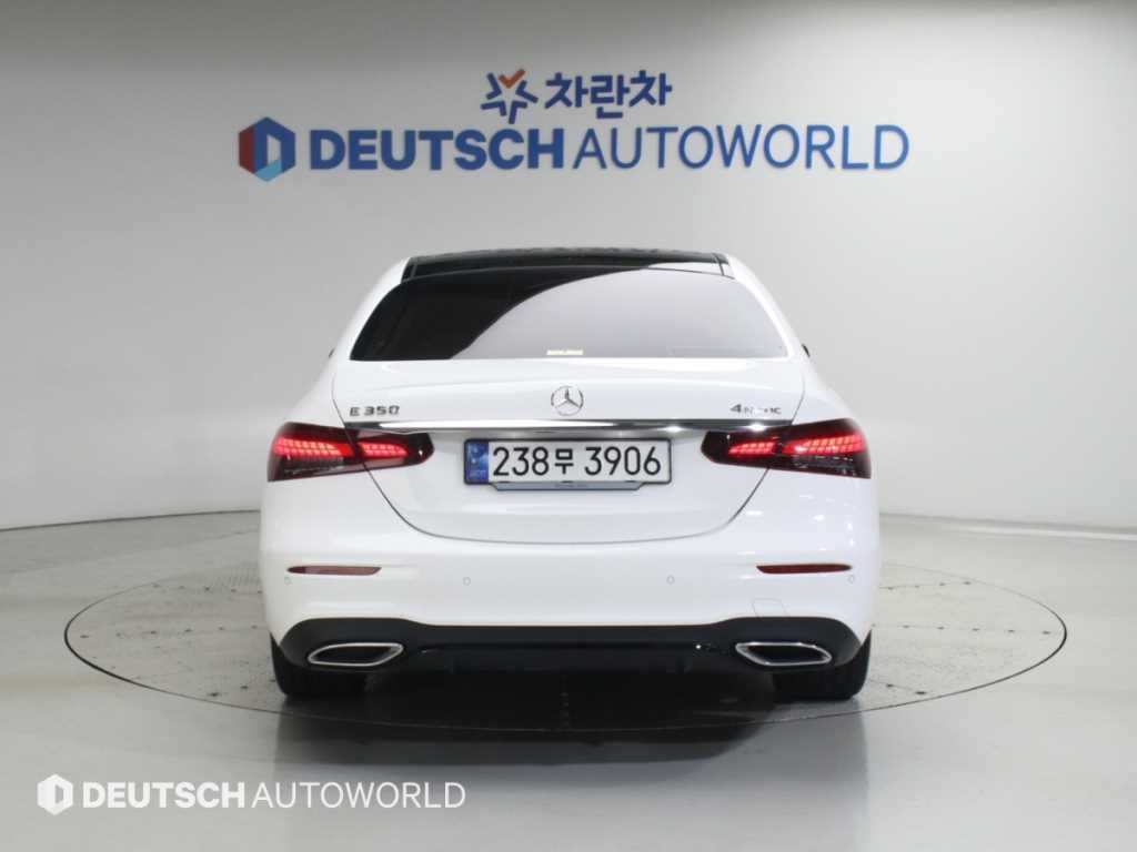 벤츠 E 클래스 E-클래스 W213 E350 4MATIC AMG LINE 이미지 4