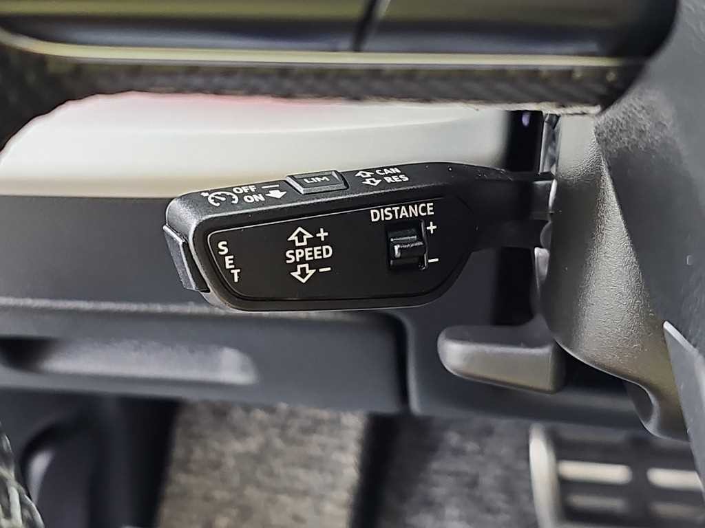 아우디 Q8 55 TFSI 콰트로 프리미엄 이미지 18