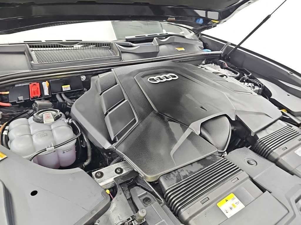 아우디 Q8 55 TFSI 콰트로 프리미엄 이미지 5