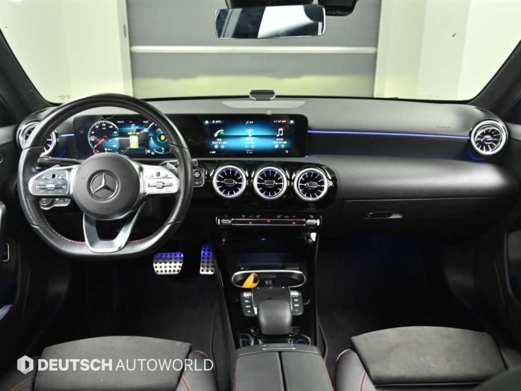 벤츠 A 클래스 A클래스 W177 A250 4MATIC 세단 이미지 7