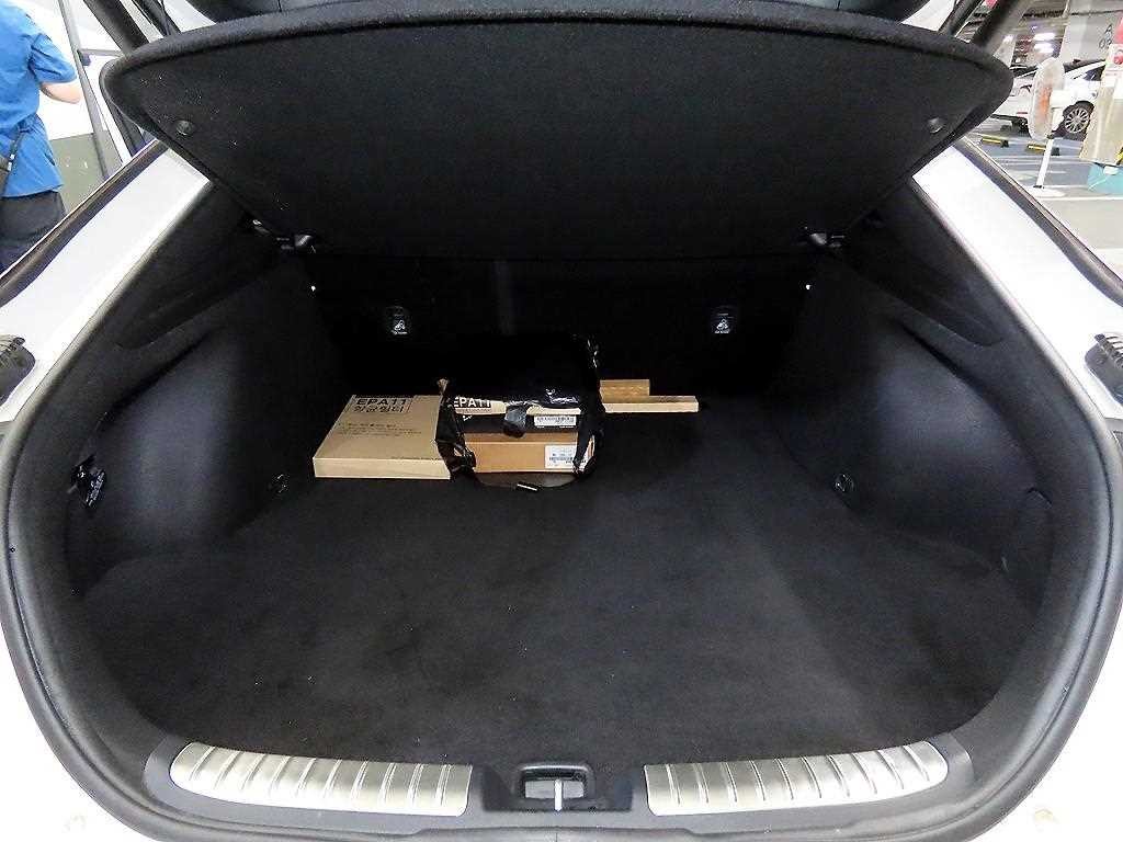 기아 스팅어 스팅어 마이스터 AWD 3.3 GT 마스터즈 터보 패키지 이미지 16