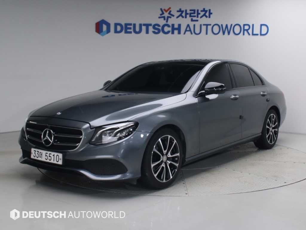 벤츠 E 클래스 E-클래스 W213 E300 아방가르드 이미지 1