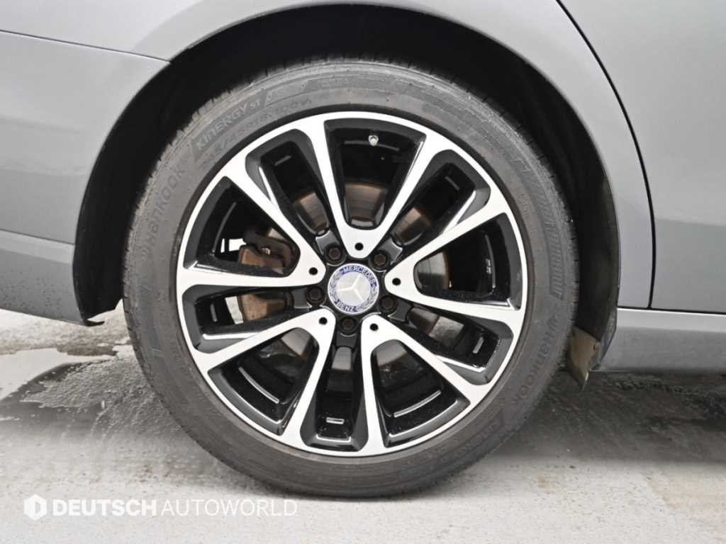 벤츠 E 클래스 E-클래스 W213 E300 아방가르드 이미지 5