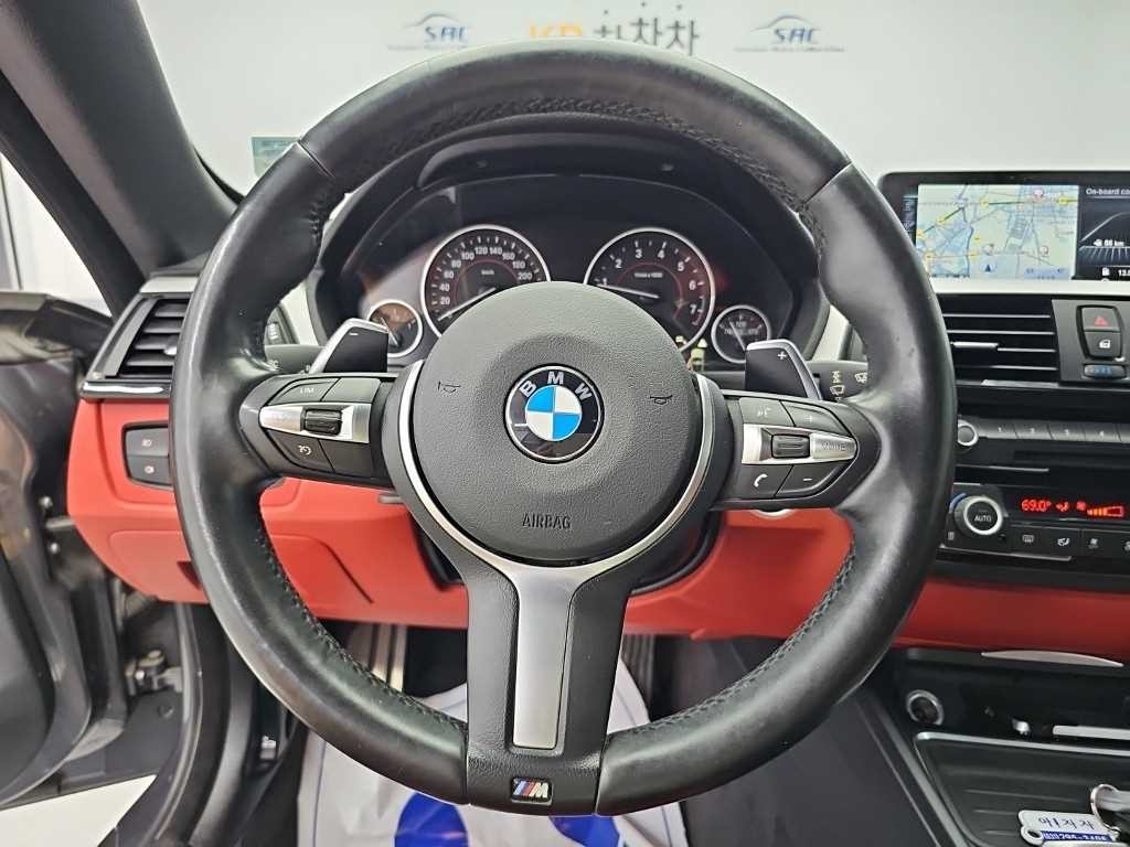 BMW 4시리즈 4시리즈 (F32) 428i 컨버터블 M 스포츠 이미지 9