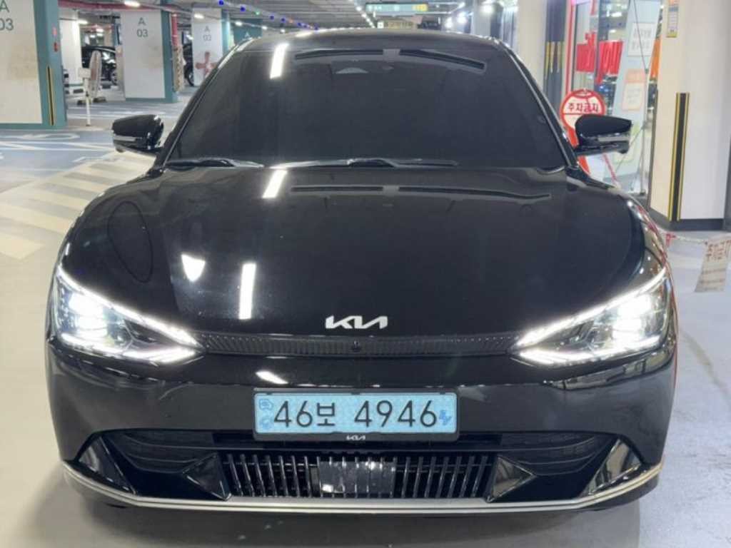 기아 EV6 롱레인지 어스 이미지 1