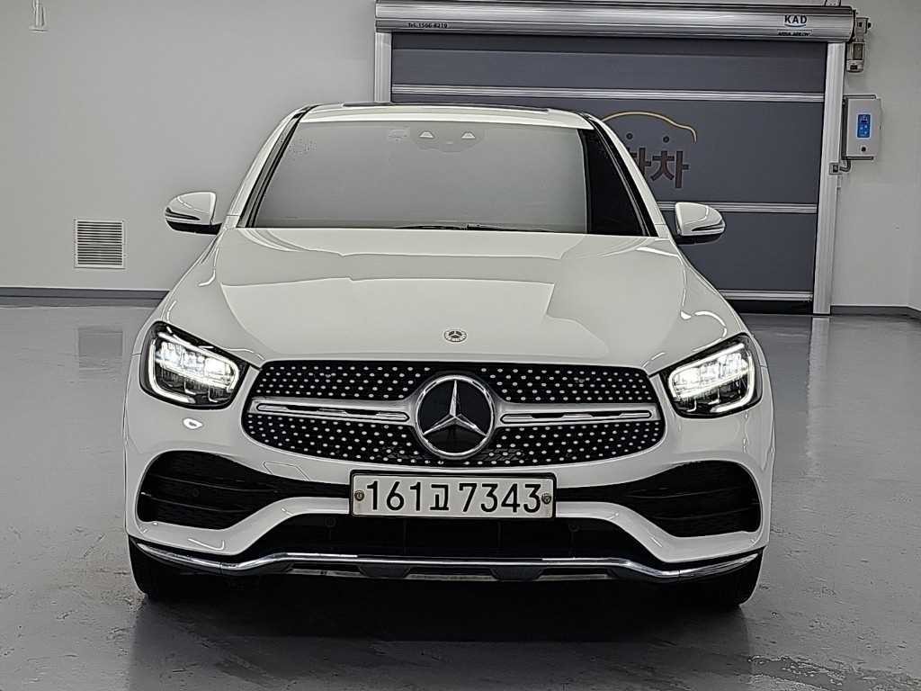 벤츠 GLC 클래스 GLC클래스 X253 GLC 300 4MATIC 쿠페 이미지 2