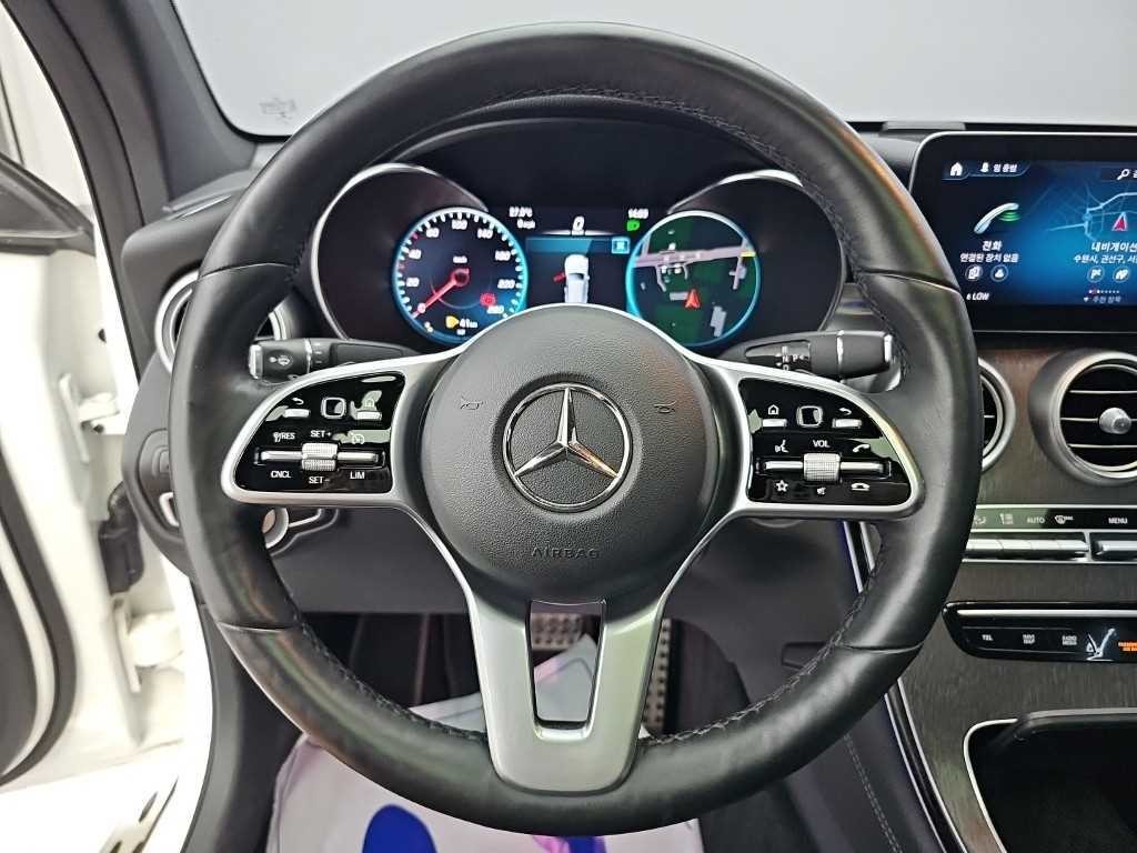 벤츠 GLC 클래스 GLC클래스 X253 GLC 300 4MATIC 쿠페 이미지 9