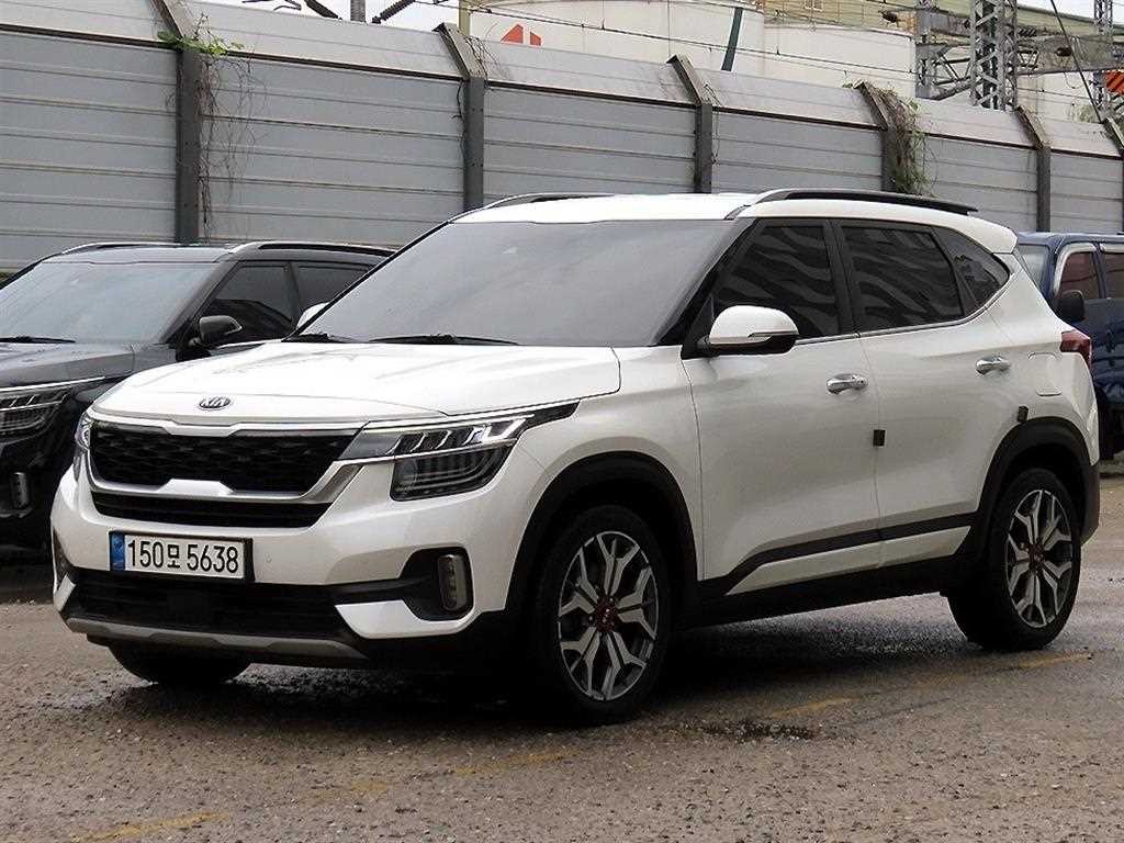 기아 셀토스 가솔린 1.6 터보 2WD 시그니처 이미지 2
