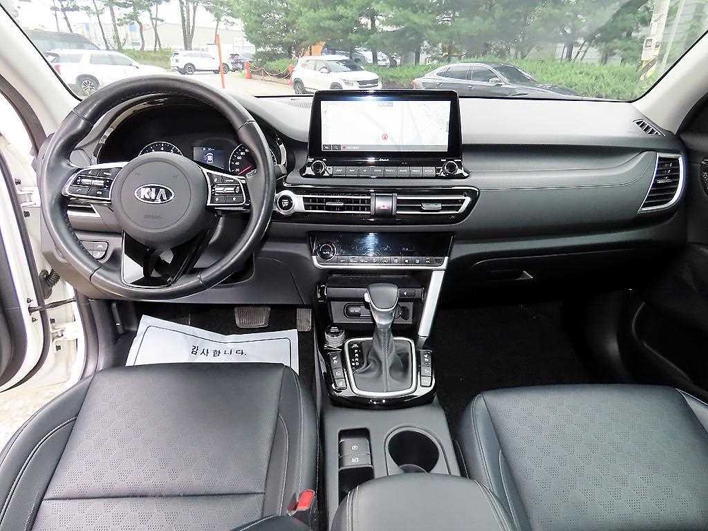기아 셀토스 가솔린 1.6 터보 2WD 시그니처 이미지 7