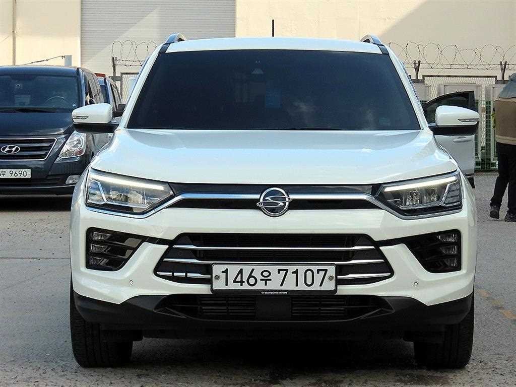 KG모빌리티(쌍용) 코란도 뷰티풀코란도 2WD 가솔린 1.5 C5 플러스 이미지 1