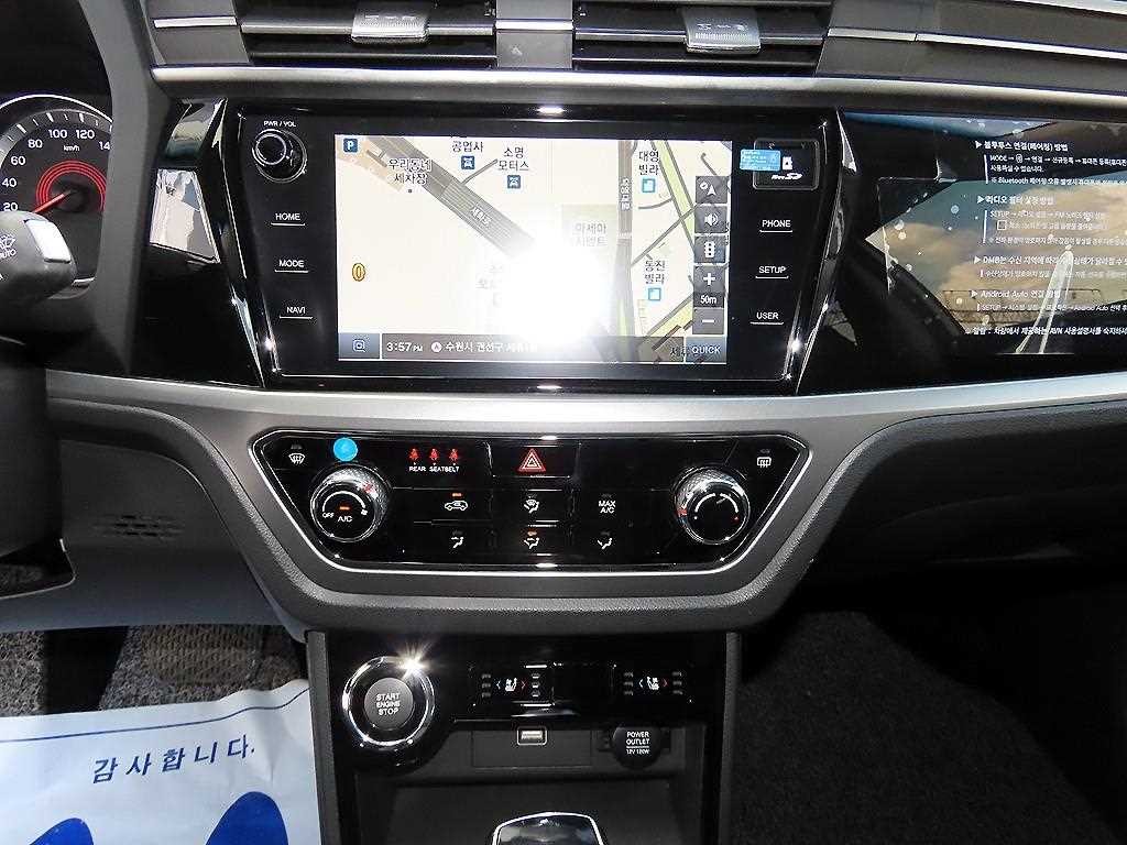 KG모빌리티(쌍용) 코란도 뷰티풀코란도 2WD 가솔린 1.5 C5 플러스 이미지 13
