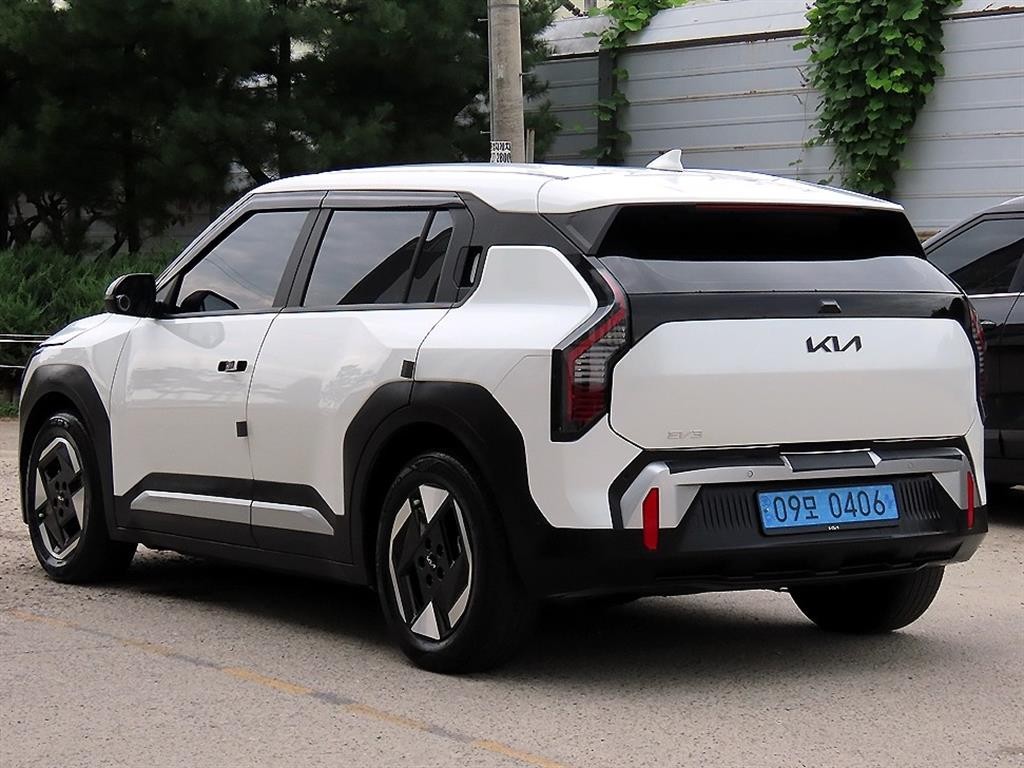 기아 EV3 롱레인지 2WD 에어 이미지 3