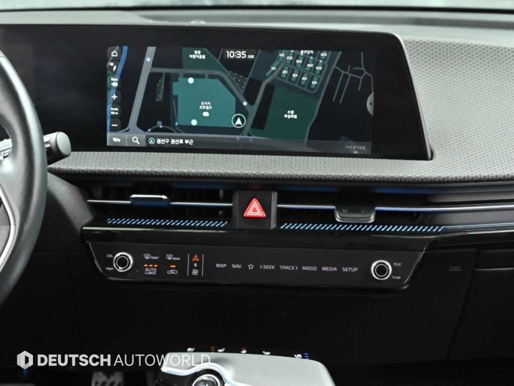 기아 EV6 롱레인지 AWD 어스 이미지 14