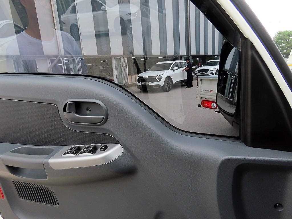 소형화물 카고(소형) [카고]봉고3 (LPG2.5터보) 더블캡/초장축/2WD L 이미지 12