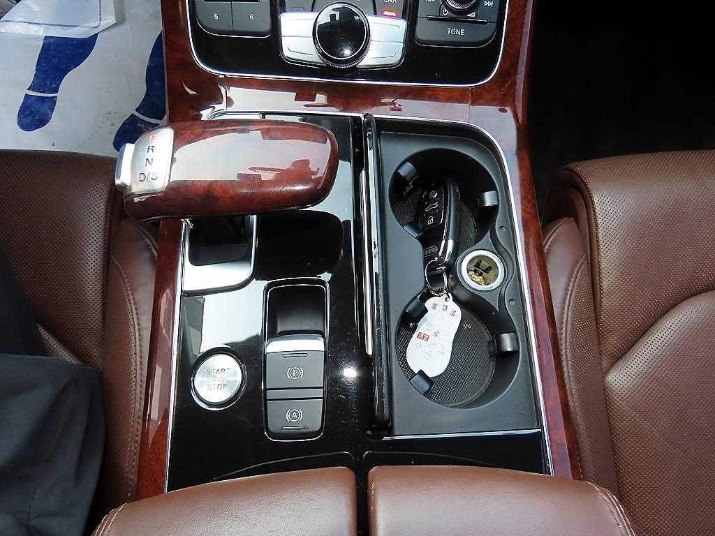 아우디 A8 뉴A8 4.2 FSI 콰트로 이미지 10