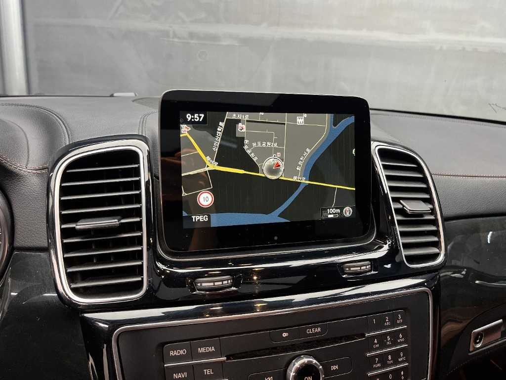 벤츠 GLS 클래스 GLS클래스 X166 GLS350 D 4MATIC 이미지 13