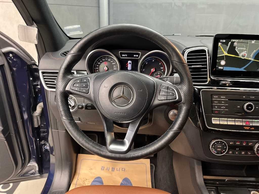 벤츠 GLS 클래스 GLS클래스 X166 GLS350 D 4MATIC 이미지 9