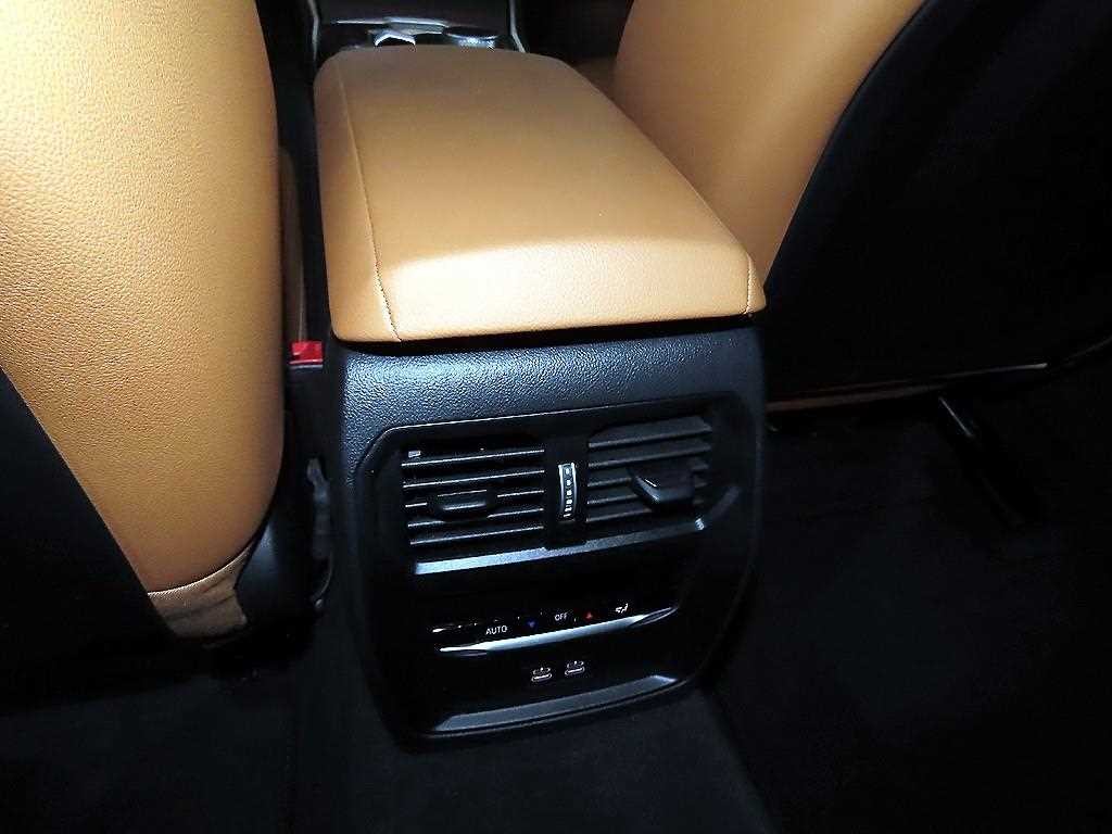 BMW 3시리즈 3시리즈 (G20) 320i 이미지 16