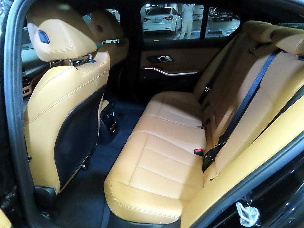 BMW 3시리즈 3시리즈 (G20) 320i 이미지 7