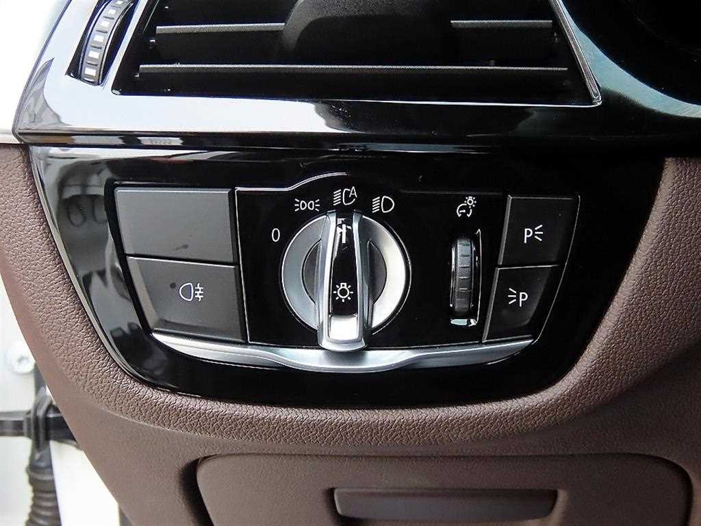 BMW 5시리즈 5시리즈 (G30) 530e M 스포츠 이미지 13