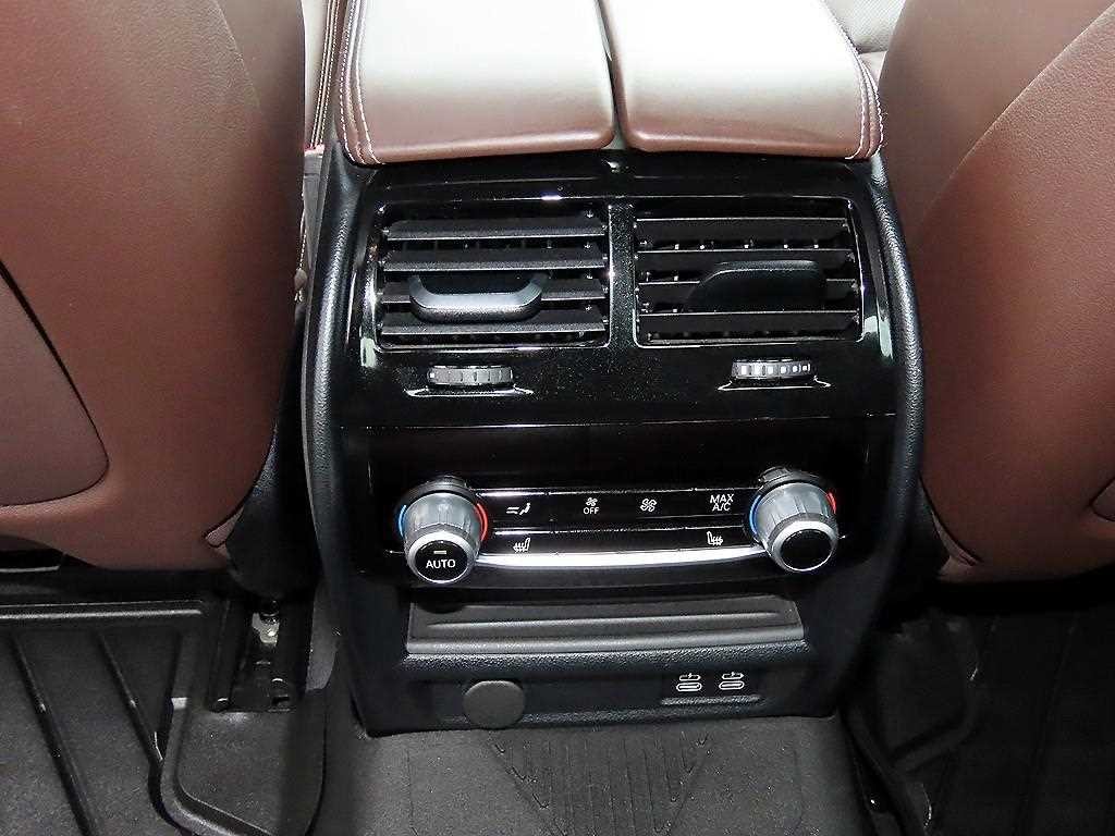 BMW 5시리즈 5시리즈 (G30) 530e M 스포츠 이미지 16