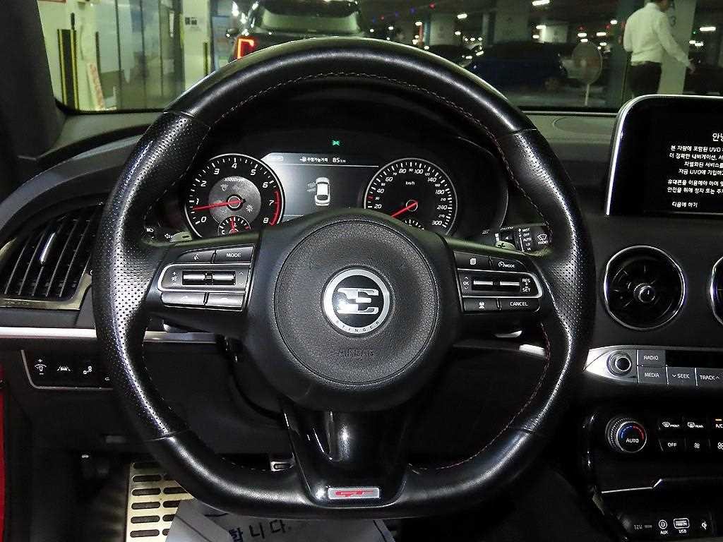 기아 스팅어 가솔린 3.3 터보 2WD GT 이미지 8