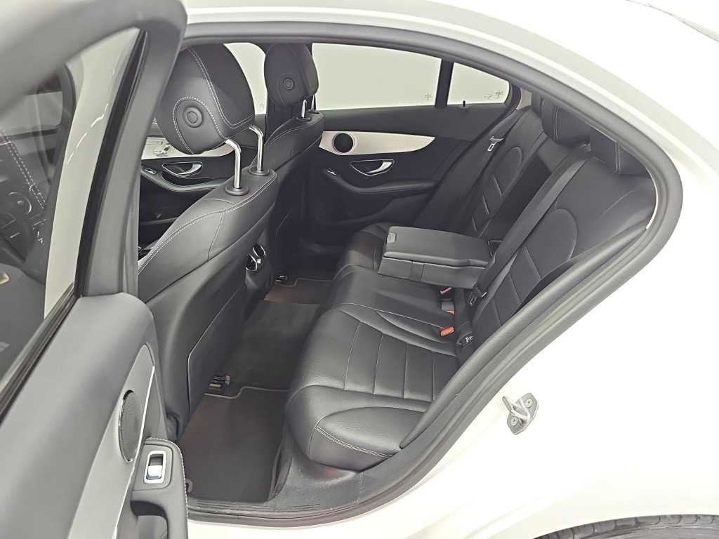 벤츠 C 클래스 C클래스 W205 C220 d 아방가르드 이미지 12