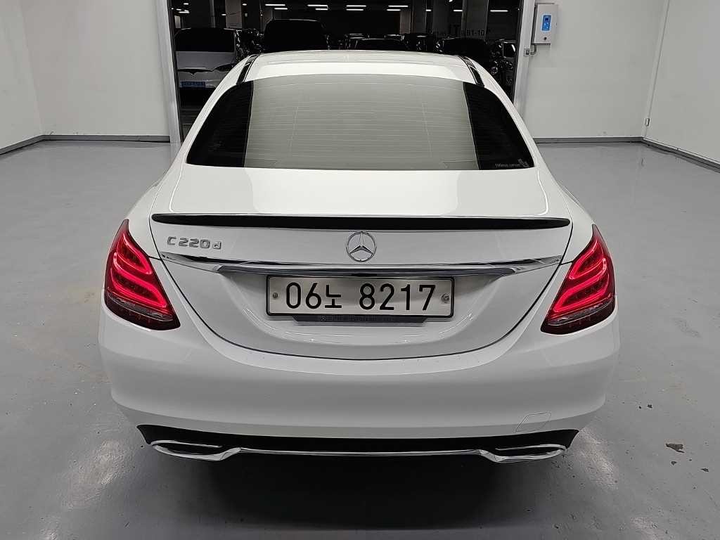 벤츠 C 클래스 C클래스 W205 C220 d 아방가르드 이미지 3