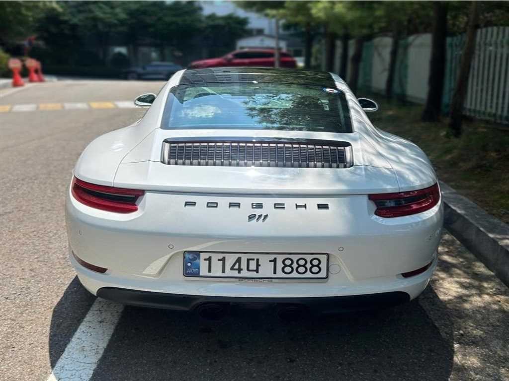 포르쉐 911 카레라 991 이미지 2