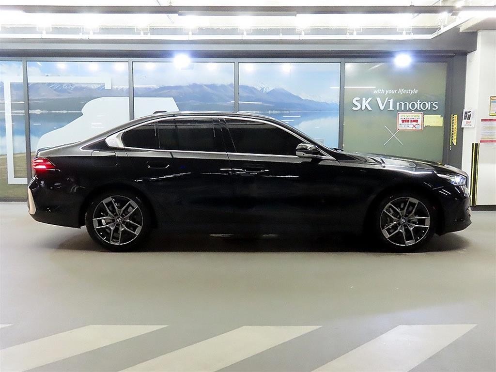 BMW 5시리즈 5시리즈 (G60) 530i xDrive 기본형 이미지 3
