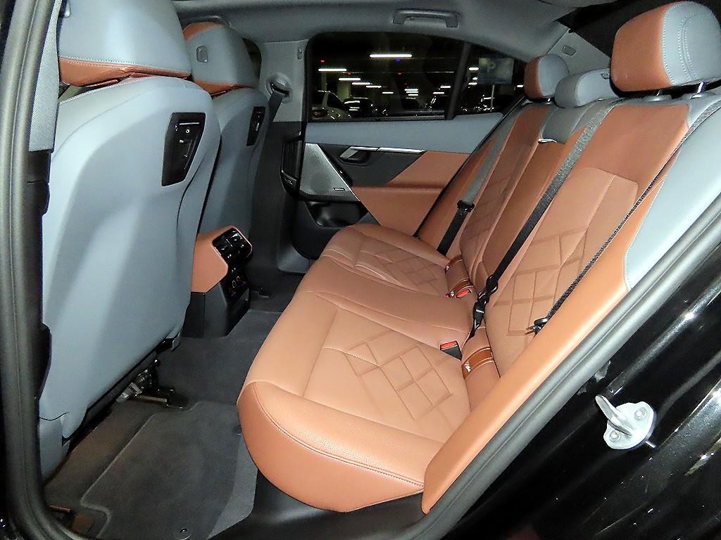 BMW 5시리즈 5시리즈 (G60) 530i xDrive 기본형 이미지 7