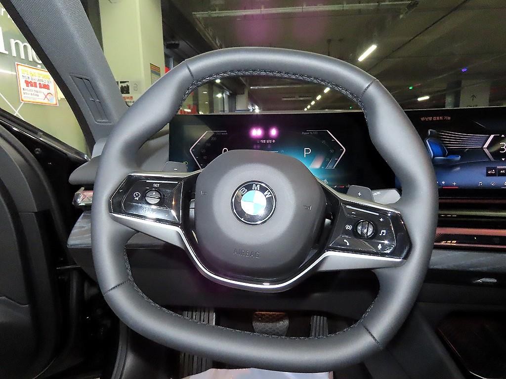 BMW 5시리즈 5시리즈 (G60) 530i xDrive 기본형 이미지 8