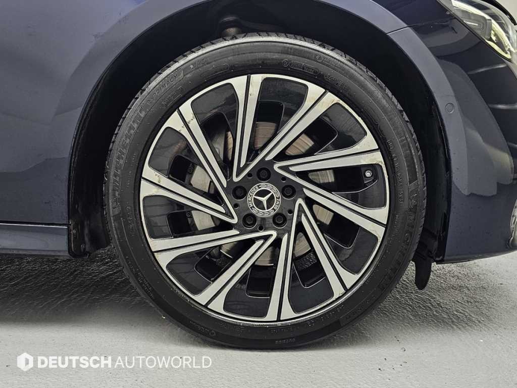 벤츠 E 클래스 E-클래스 W214 E300 4MATIC 익스클루시브 이미지 5